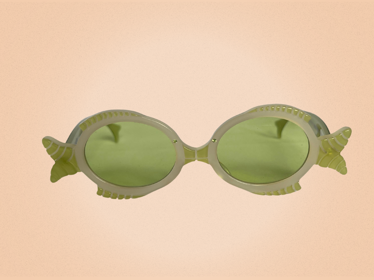 BOZ MoonFish – Lunettes de soleil vintage de collection – Acétate vert sculpté – Fabriquées en France (Jura)