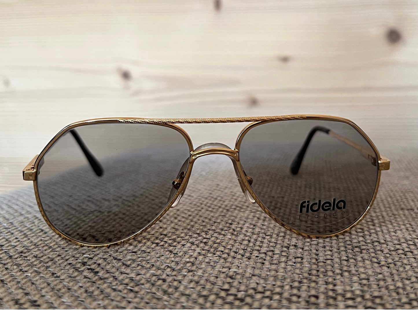 Lunettes Vintage Fidela Regent | Verres Photochromiques | Monture Aviator Dorée | Double Charnières | Style Rétro Années 1980